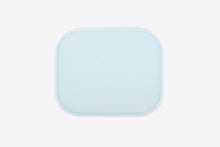 Load image into Gallery viewer, Silicone grip plate + lid (Sky blue)
