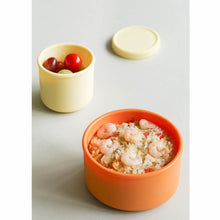 Load image into Gallery viewer, Silicone food container with lid (large 700ml) - Dusty rose
